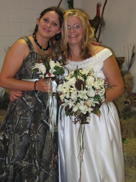 Camouflage Weddings January 19 2009 Look out There 39s a raccoon behind